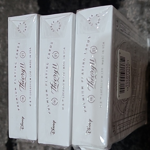 DISNEY STAR WARS THEORY II PREMIUM PLAYING CARDS SET 3 - Picture 8 of 8